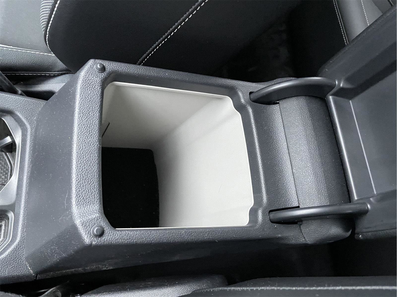 Used 2022 Volkswagen Taos SE image 32