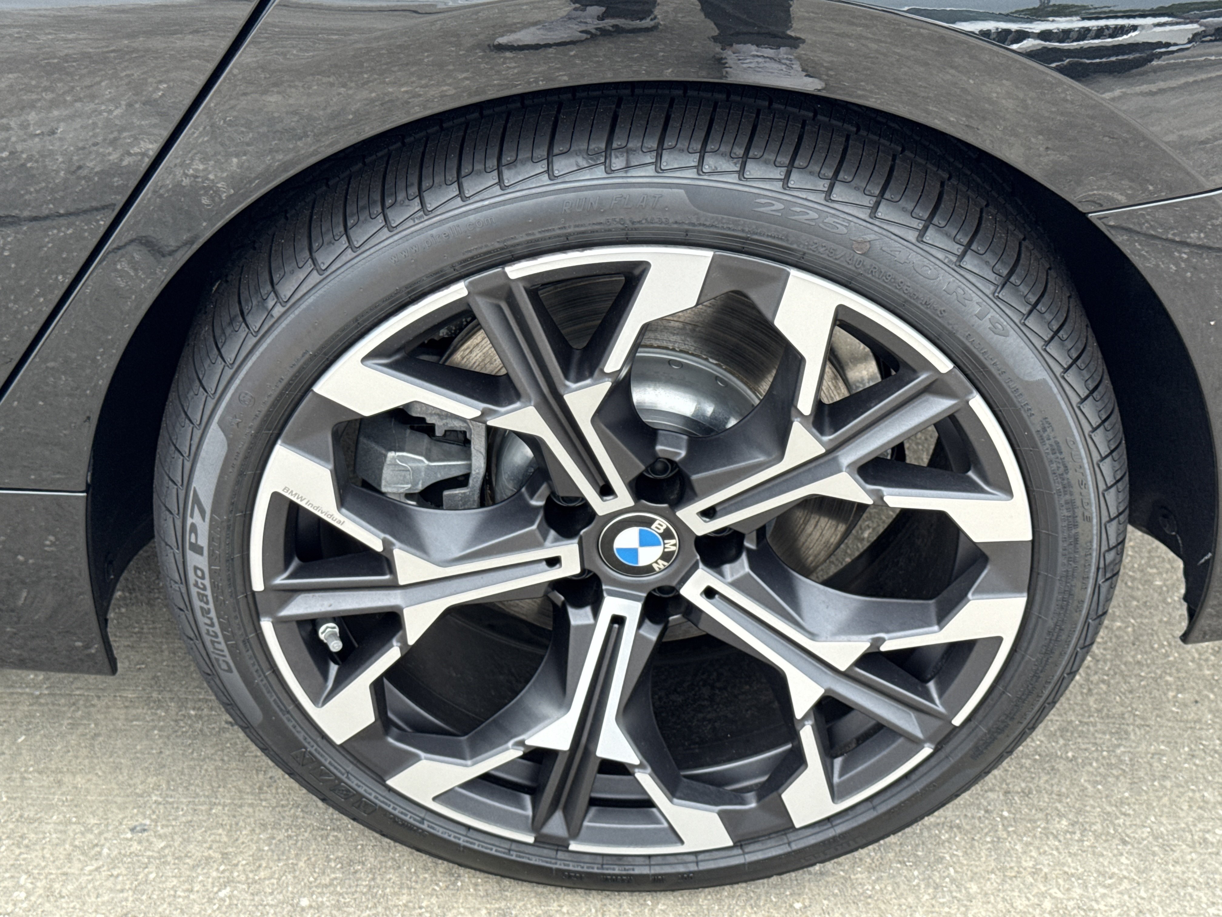 New 2026 BMW 330i Sedan w/ Premium Package RWD image 25