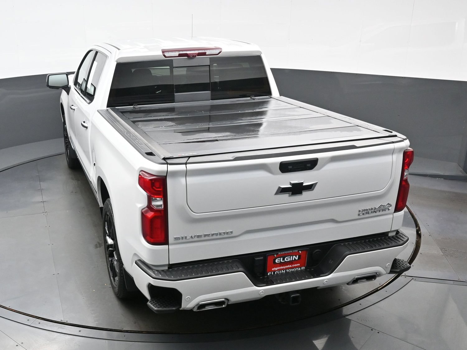 Used 2025 Chevrolet Silverado 1500 High Country AWD/4WD image 42