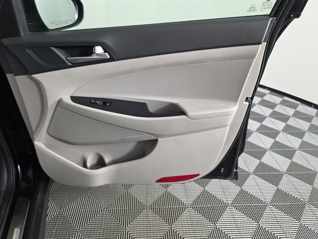 Used 2019 Hyundai Tucson Value AWD/4WD image 36