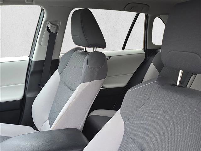 Used 2022 Toyota RAV4 XLE image 13