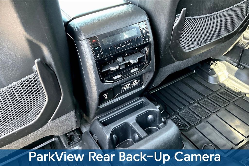 Used 2023 Jeep Grand Cherokee L Limited AWD/4WD image 11