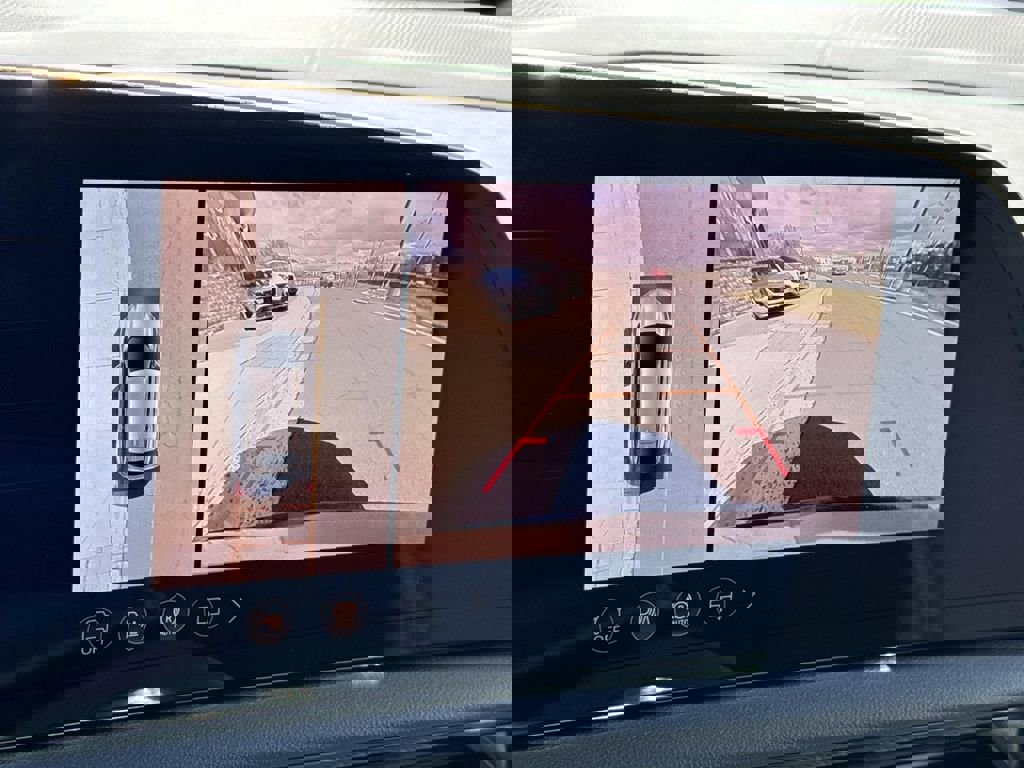 New 2026 Cadillac Optiq Luxury 1 w/ LPO, Floor Liner Package AWD/4WD image 12