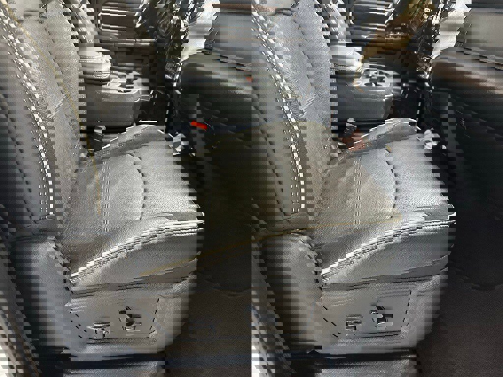 Used 2024 RAM 3500 Laramie image 58