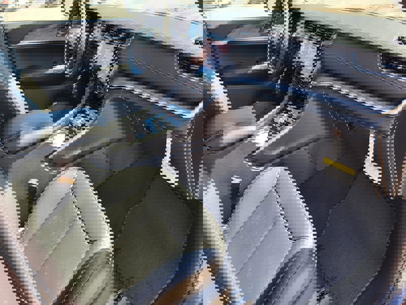 New 2025 Jeep Grand Cherokee L Limited w/ Black Appearance Package image 9