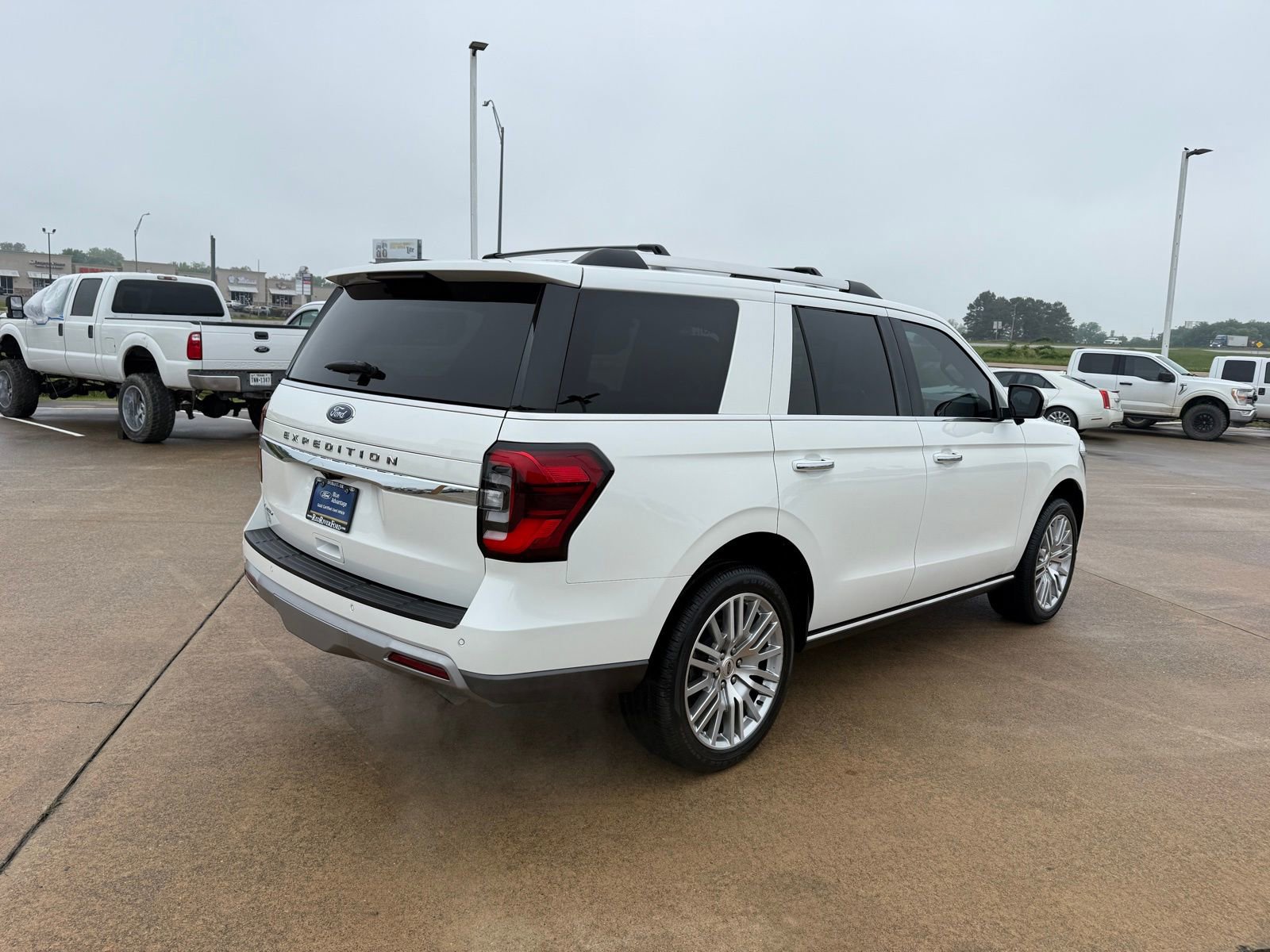 Certified 2024 Ford Expedition Limited RWD image 5