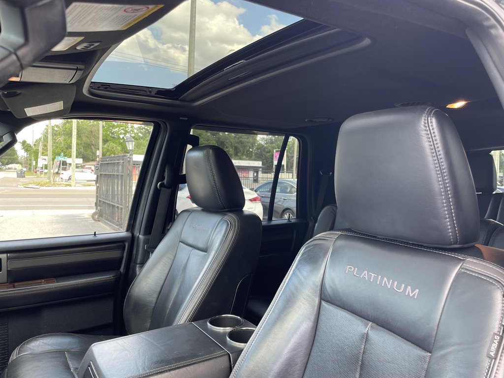 Used 2015 Ford Expedition Platinum AWD/4WD image 7