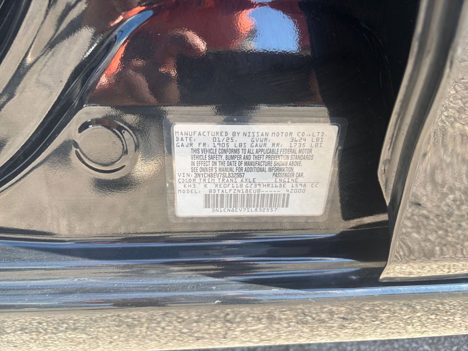 Used 2025 Nissan Versa SV image 27