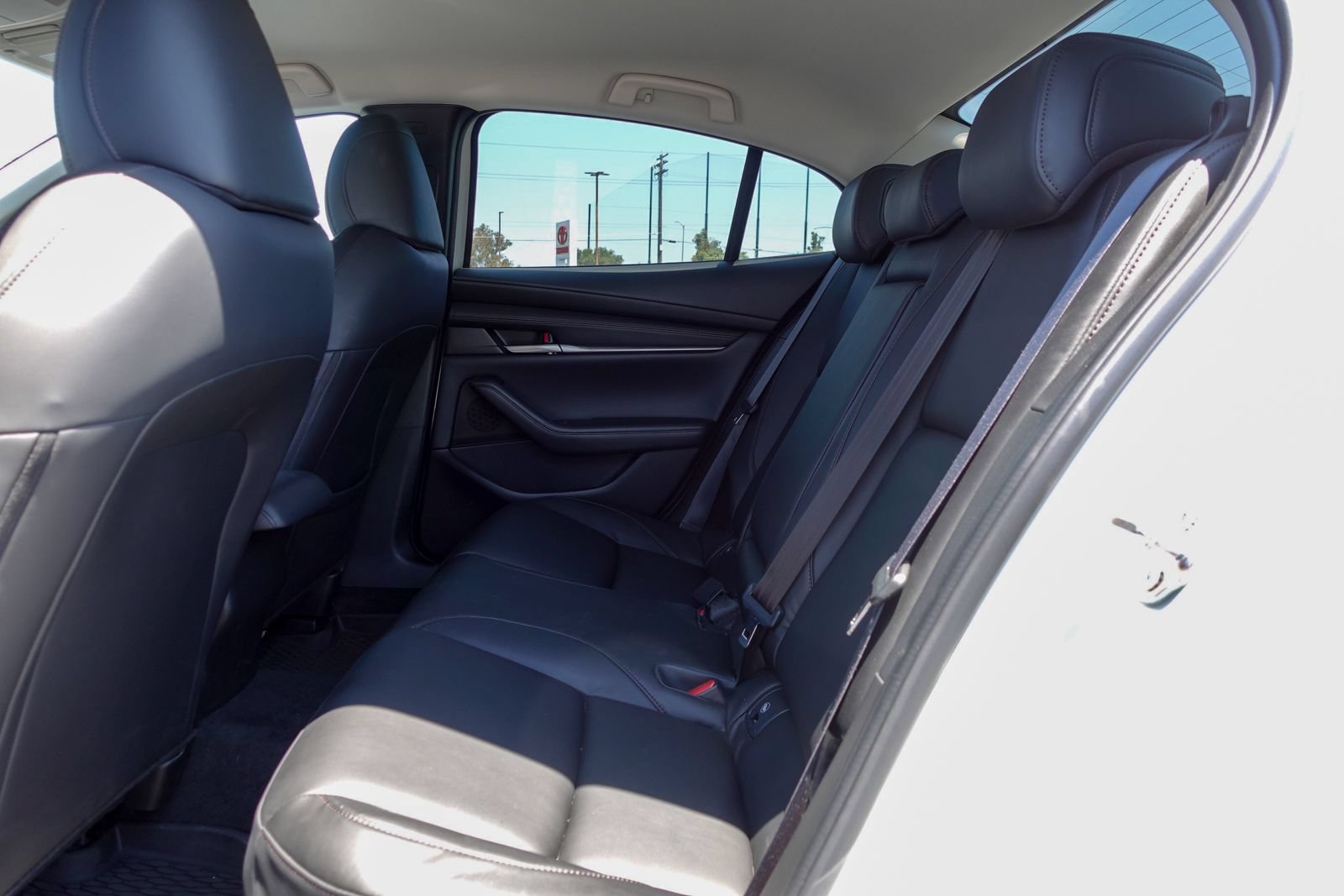 Used 2025 MAZDA MAZDA3 s FWD image 14