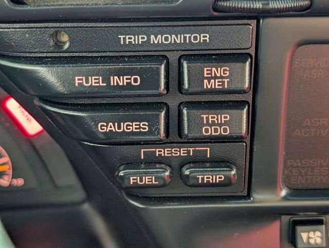 Used 1994 Chevrolet Corvette Coupe image 30