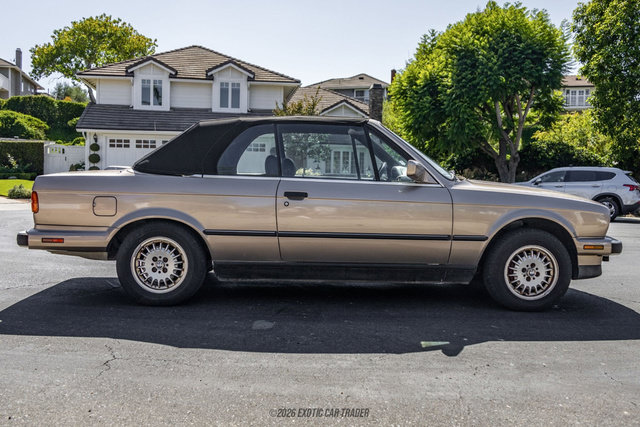 Used 1989 BMW 325i Convertible RWD image 19