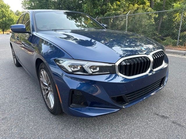 Used 2024 BMW 330i Sedan w/ Premium Package RWD image 11