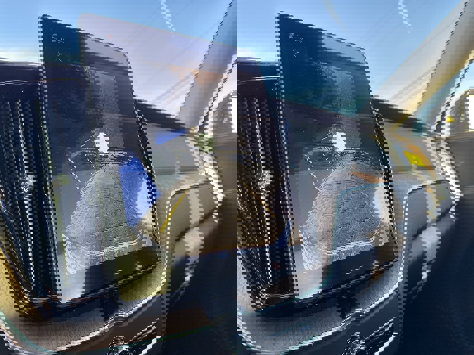 New 2026 Volvo XC60 B5 Plus w/ Protection Package Premier image 24