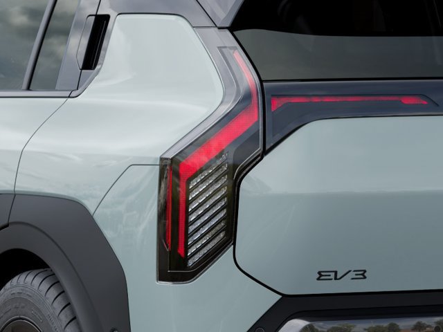 New 2027 Kia EV3 Land AWD/4WD image 11