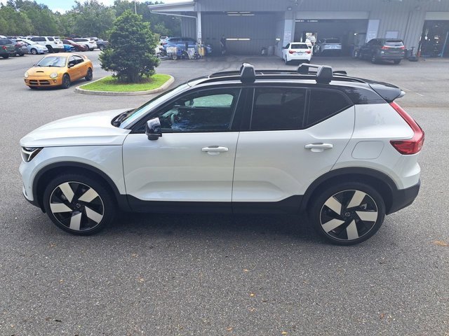 Used 2023 Volvo XC40 Recharge Ultimate w/ Protection Package Premier image 7