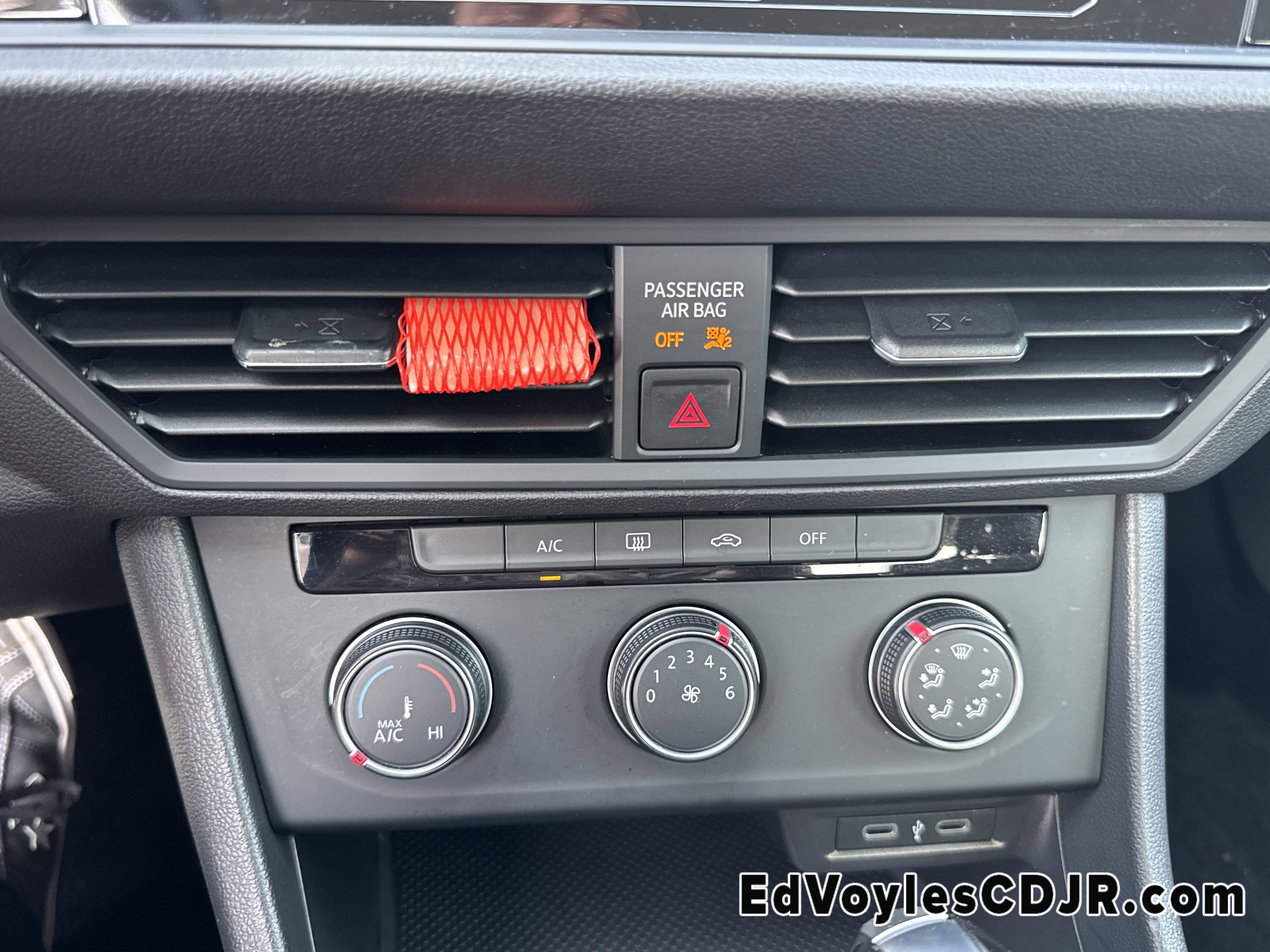 Used 2020 Volkswagen Jetta S w/ Driver Assistance Package image 34