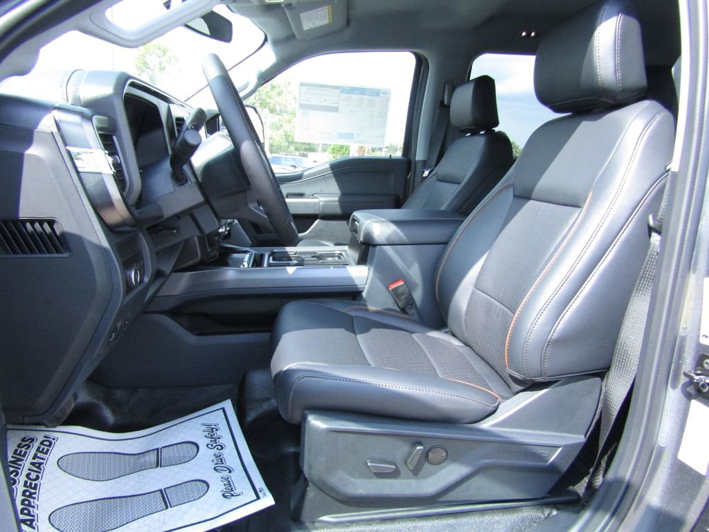 New 2026 Ford F350 Lariat w/ FX4 Off-Road Package image 10