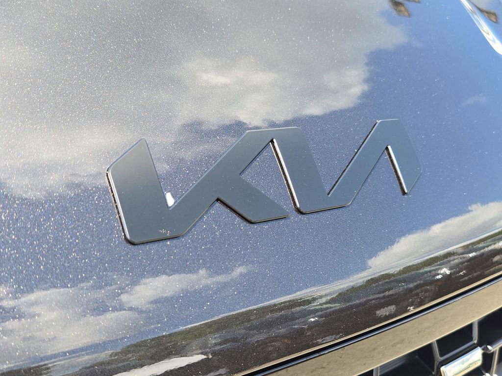 New 2026 Kia Carnival SX w/ SX Dark Edition Package image 4