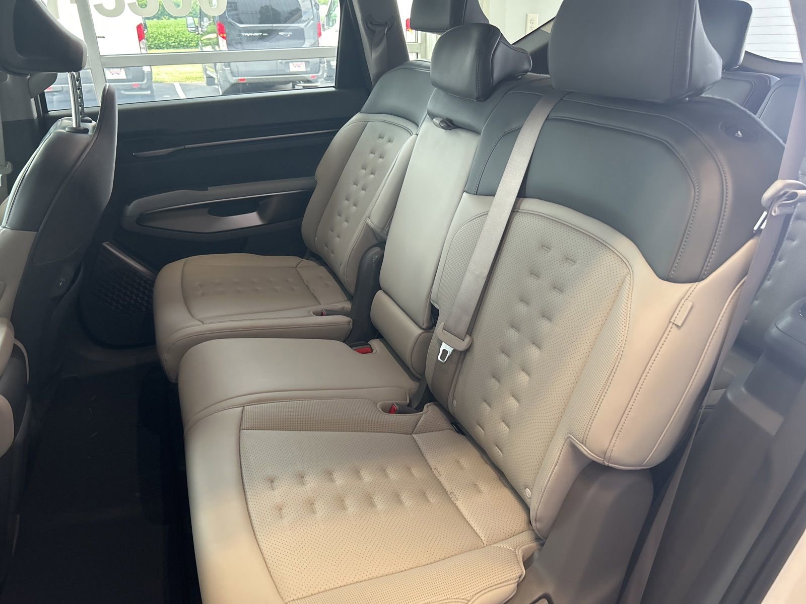 New 2026 Kia EV9 Wind image 17