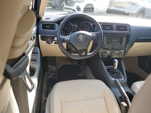 Used 2015 Volkswagen Jetta TDI SEL FWD image 11