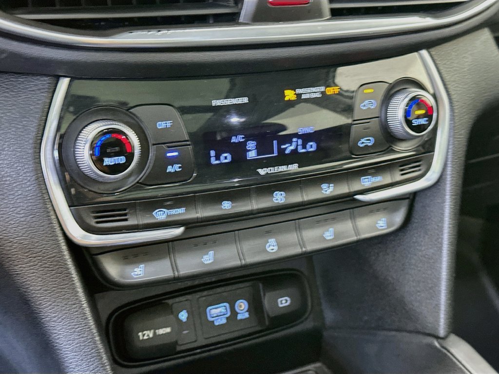 Used 2019 Hyundai Santa Fe AWD image 15