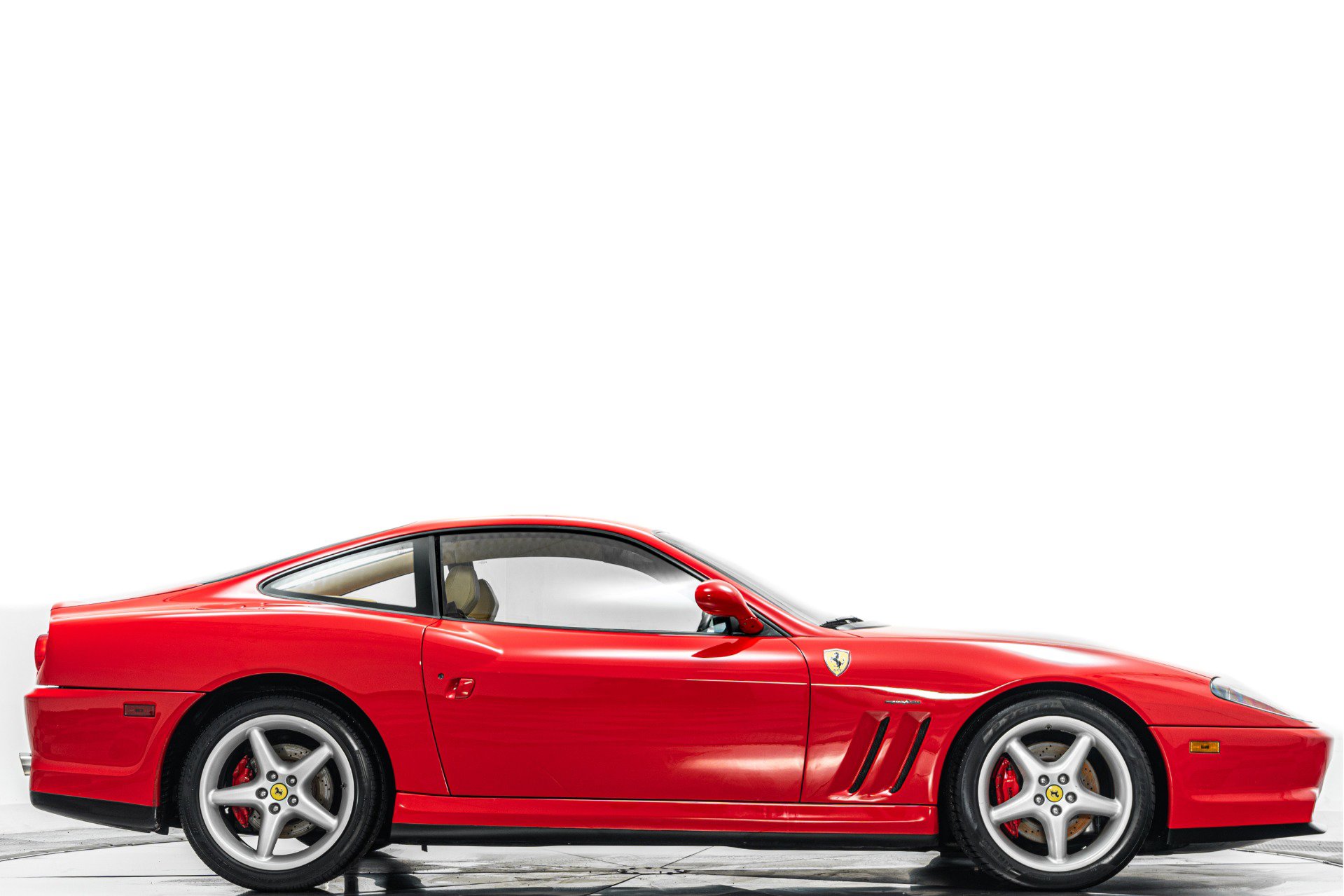 Used 2001 Ferrari 550 Maranello Coupe RWD image 2