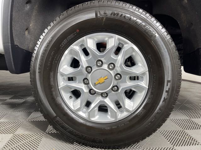 Used 2026 Chevrolet Silverado 2500 LTZ w/ LTZ Premium Package image 13