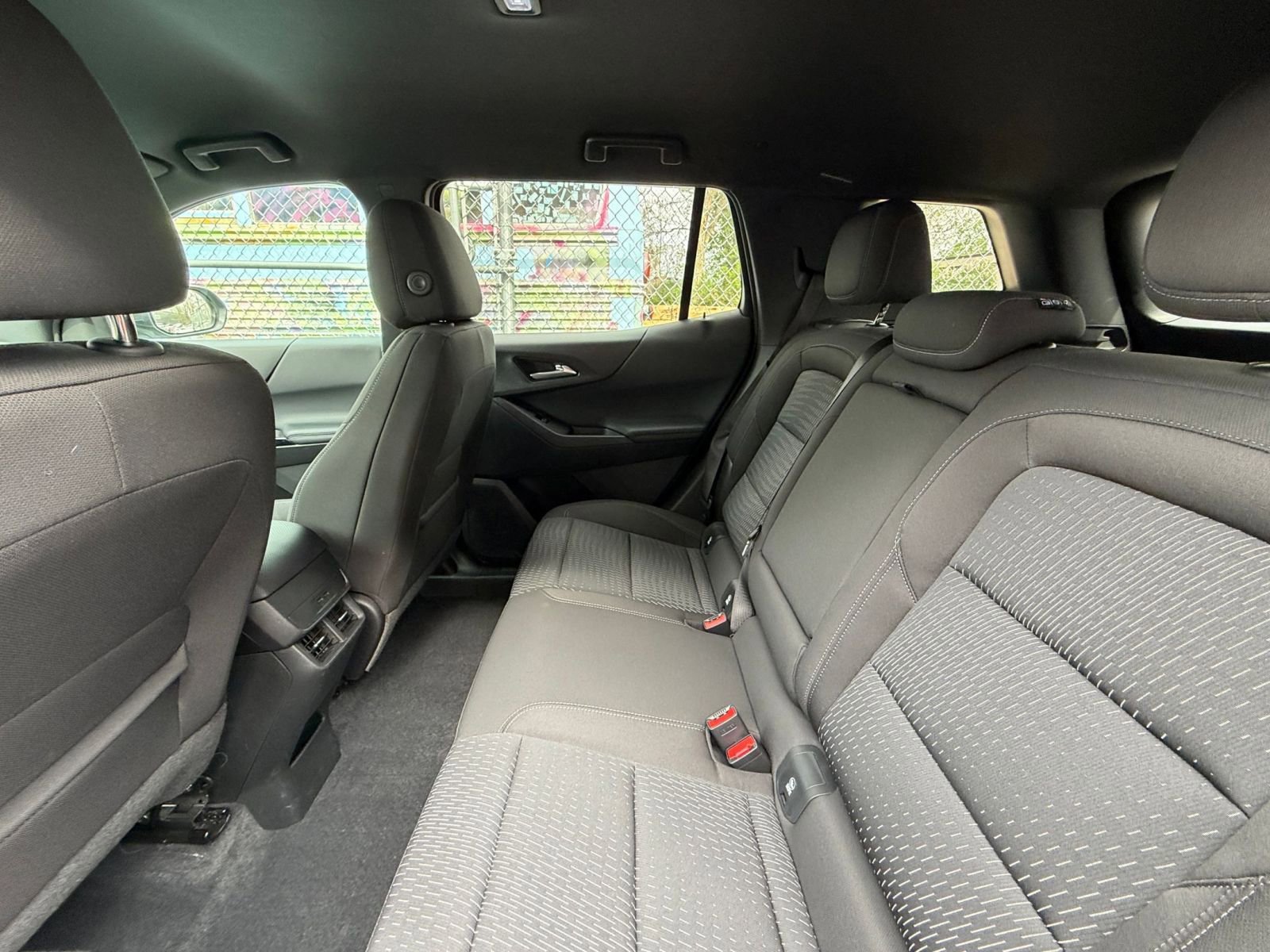 Used 2025 Chevrolet Equinox LT AWD/4WD image 24
