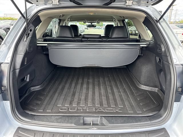 Used 2019 Subaru Outback 2.5i Limited AWD/4WD image 12
