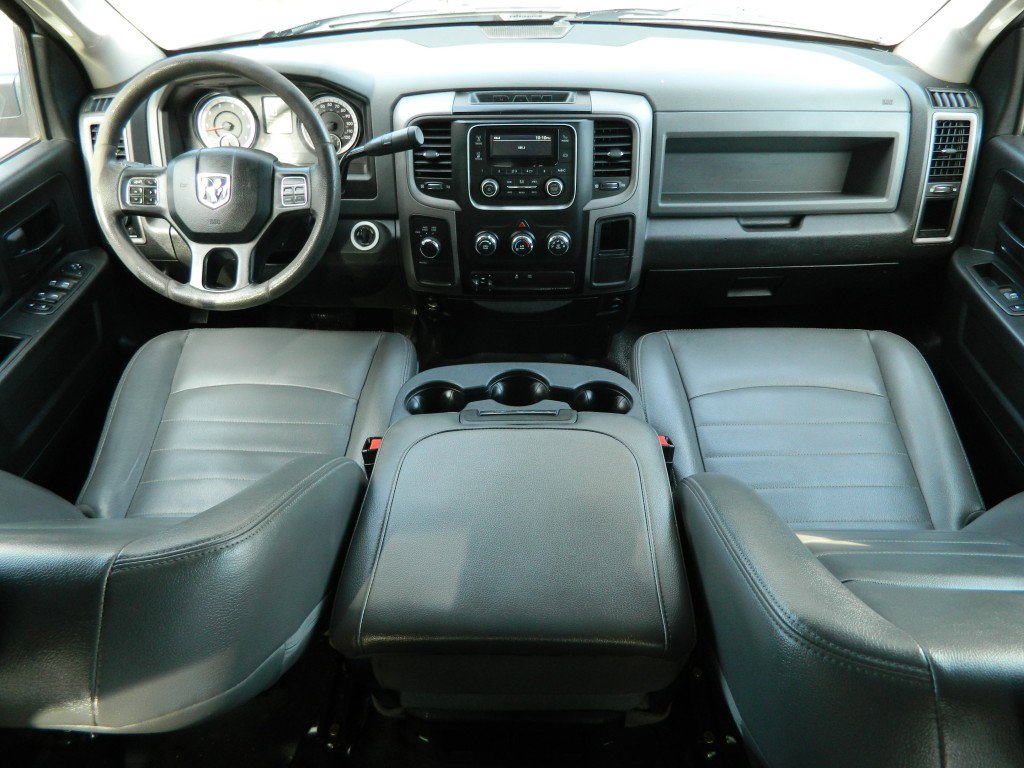 Used 2018 RAM 2500 Tradesman w/ Chrome Appearance Group image 15