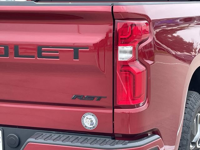 Used 2024 Chevrolet Silverado 1500 RST AWD/4WD image 6