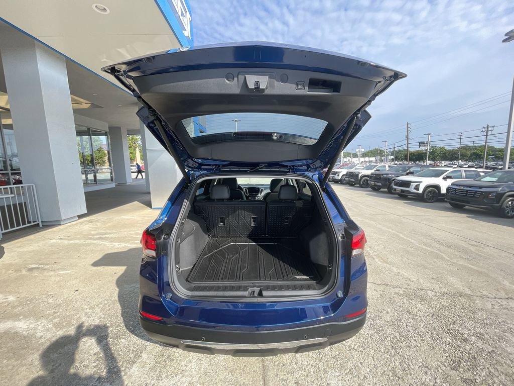 Certified 2023 Chevrolet Equinox Premier FWD image 24