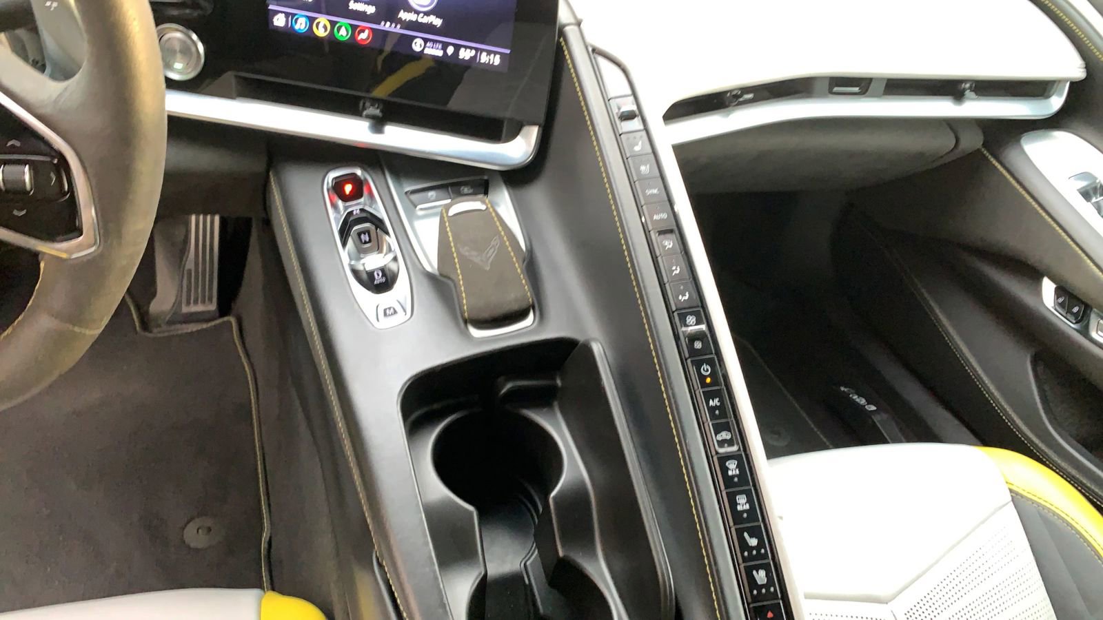 Used 2022 Chevrolet Corvette Premium Cpe w/ 3LT image 13