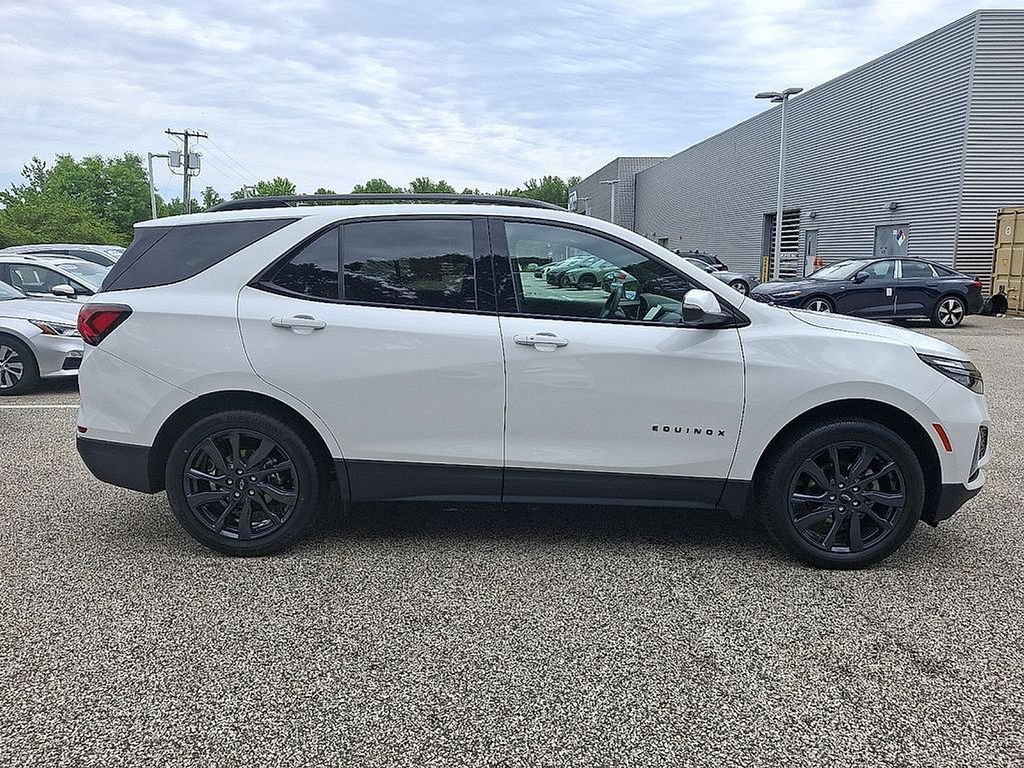 Certified 2023 Chevrolet Equinox RS w/ RS Leather Package AWD/4WD image 7