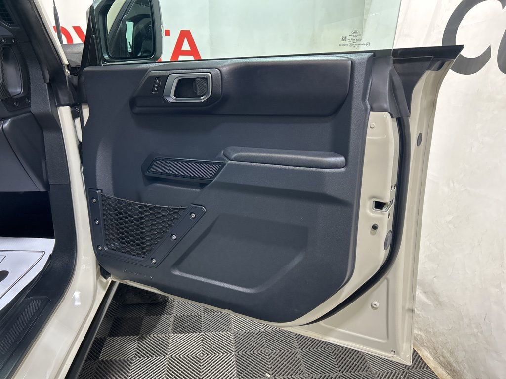 Used 2025 Ford Bronco Badlands AWD/4WD image 11