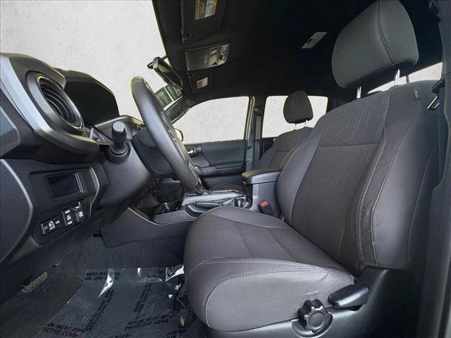 Used 2017 Toyota Tacoma TRD Off-Road w/ Tow Package image 17