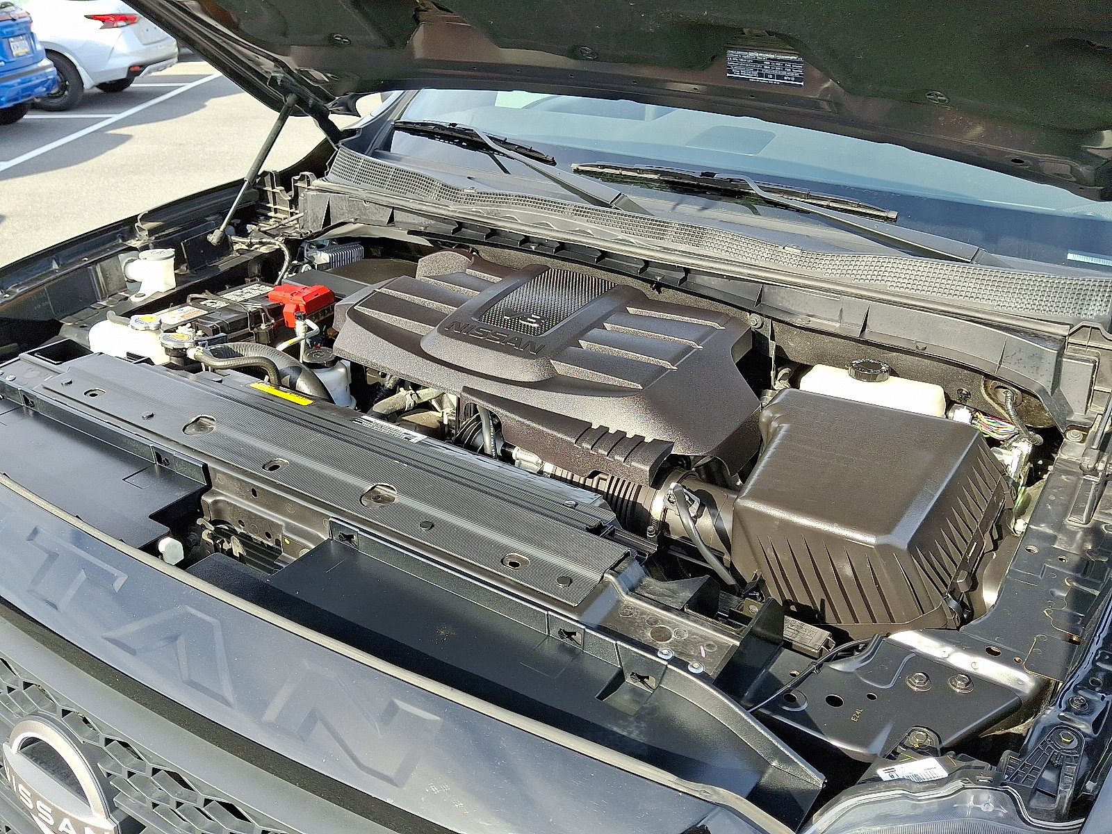 Certified 2024 Nissan Titan SV w/ SV Bronze Edition Package image 30