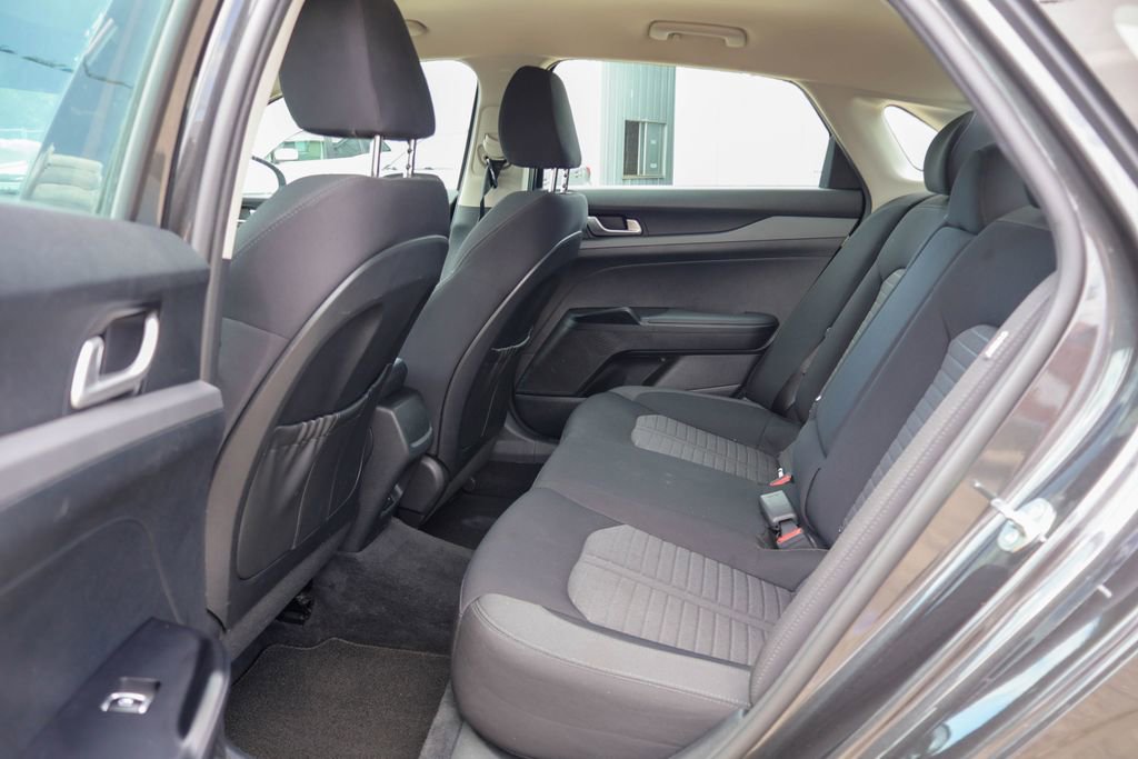 Used 2025 Kia K5 LXS FWD image 9
