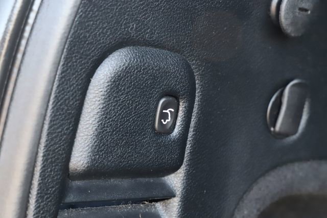 Used 2020 Jeep Grand Cherokee Limited image 9