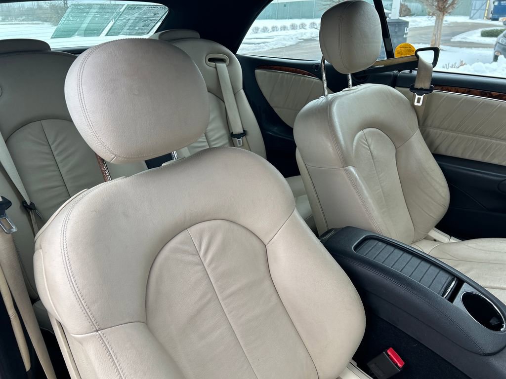 Used 2008 Mercedes-Benz CLK 350 Cabriolet image 29