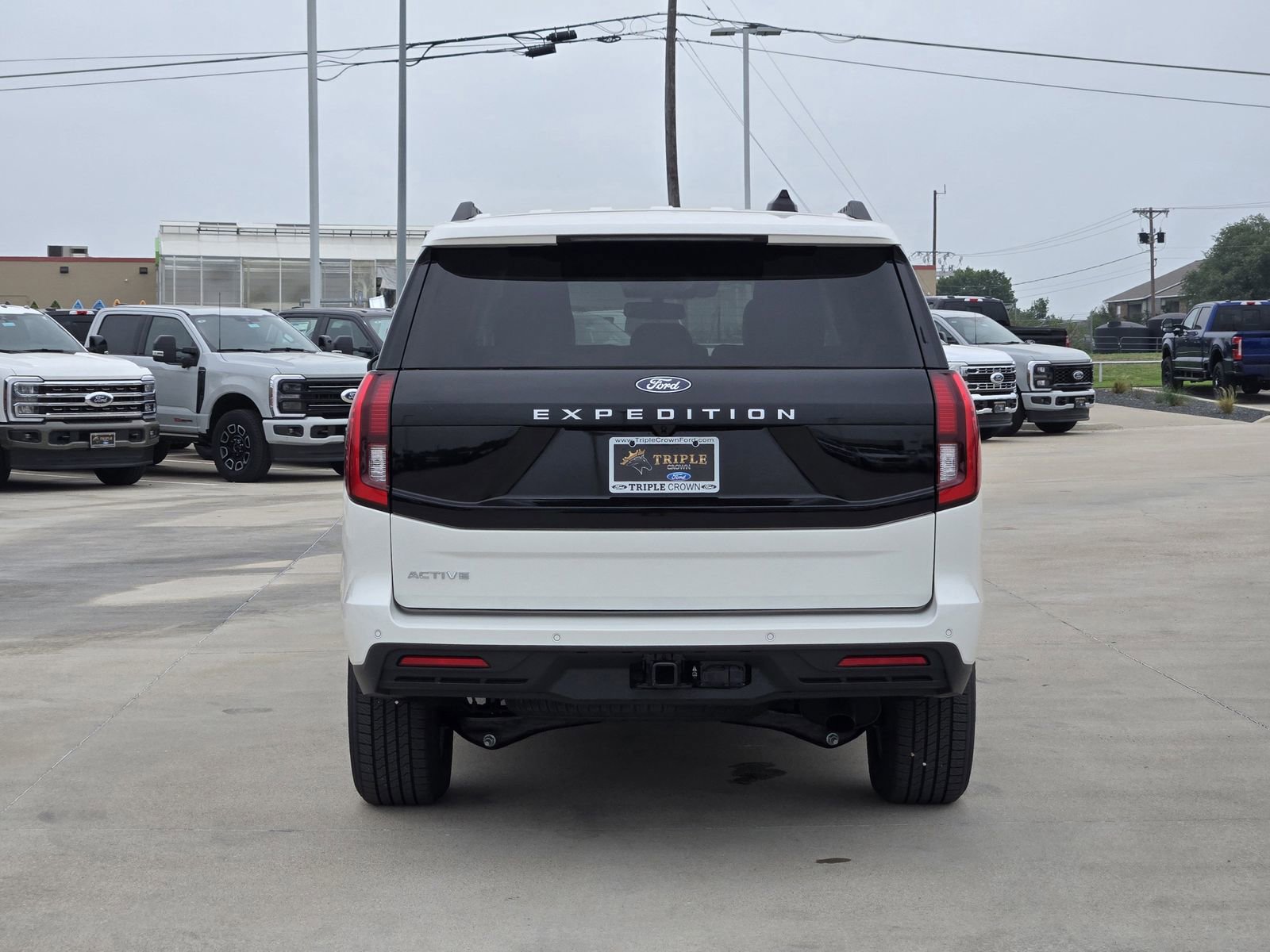 New 2026 Ford Expedition Active RWD image 8