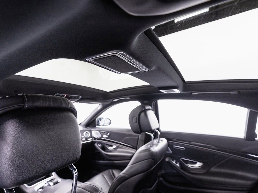 Used 2020 Mercedes-Benz S 560 4MATIC Sedan image 24