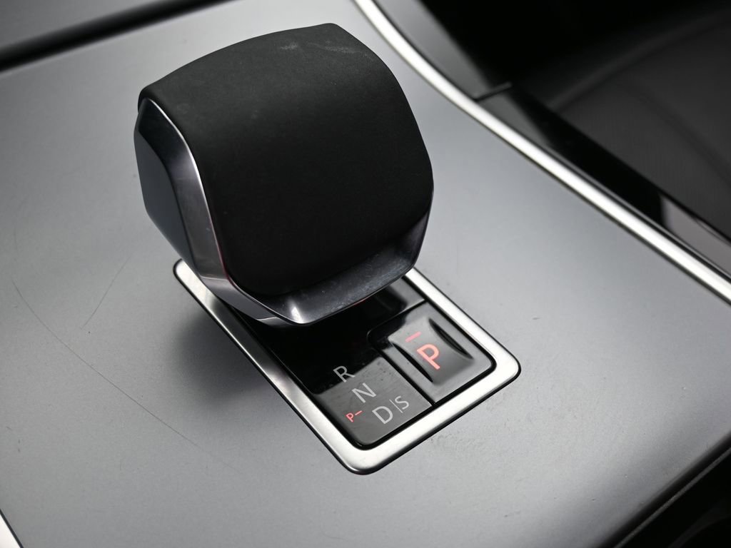 Used 2024 Land Rover Range Rover Evoque S image 43