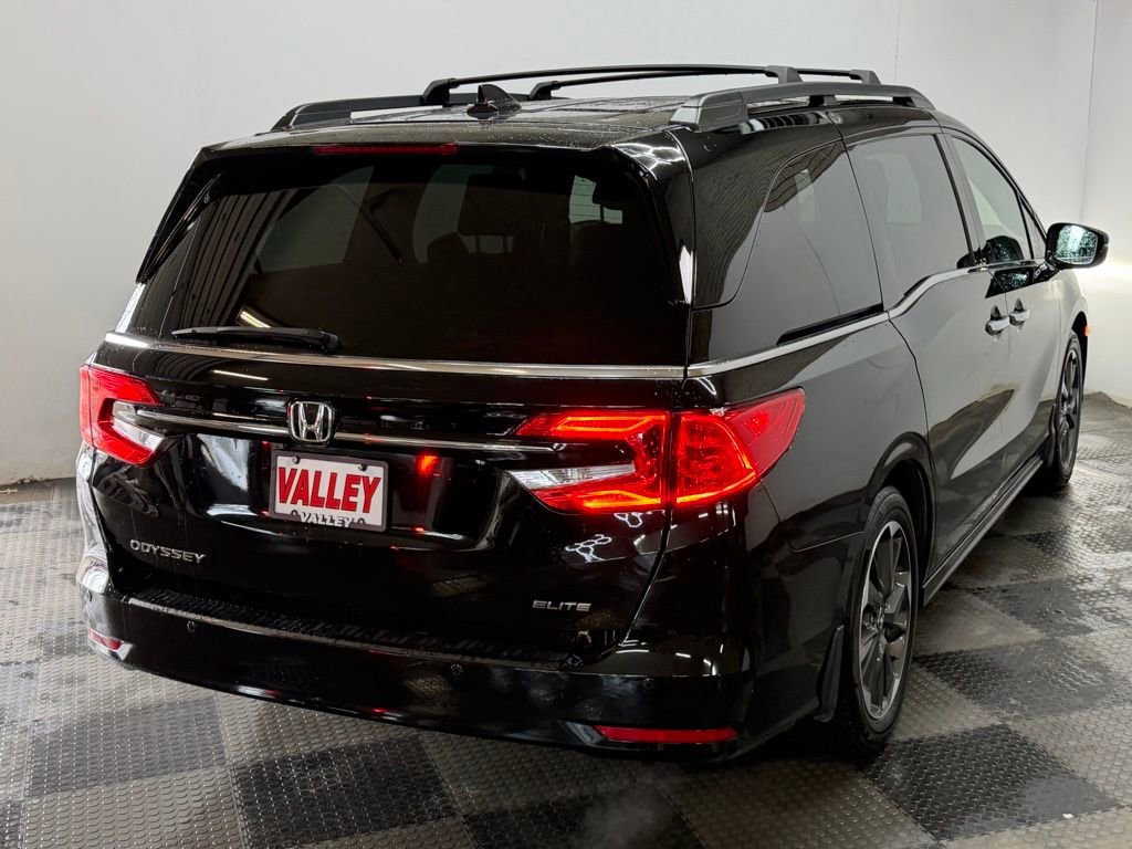 Used 2024 Honda Odyssey Elite image 9