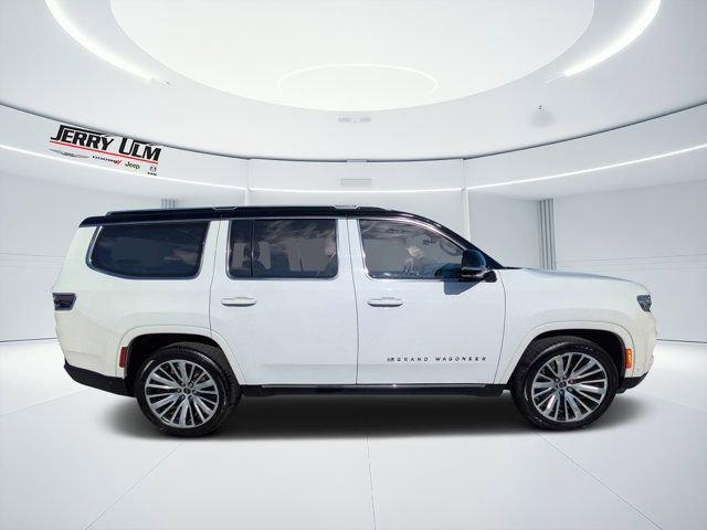 Used 2023 Jeep Grand Wagoneer Series III image 2