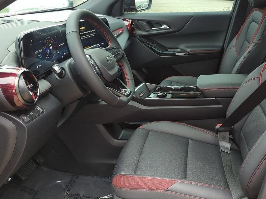 New 2027 Chevrolet Equinox RS FWD image 18