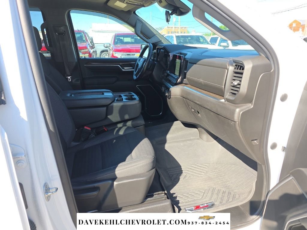 Used 2022 Chevrolet Silverado 1500 RST AWD/4WD image 32