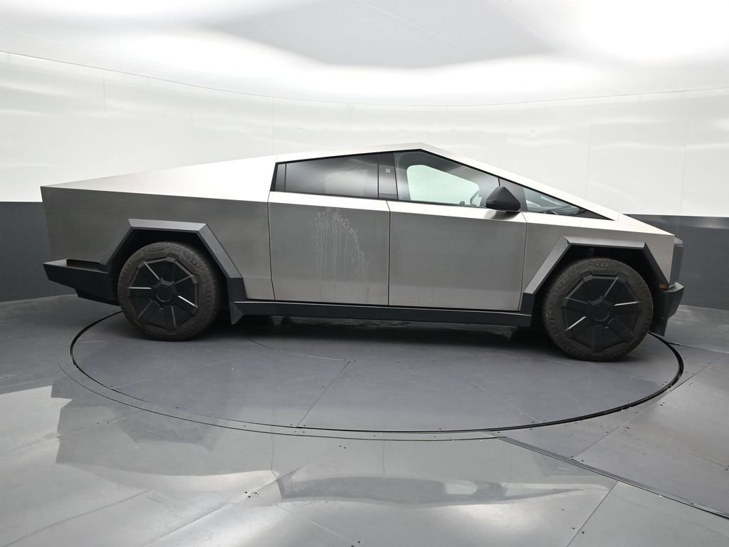 Used 2024 Tesla Cybertruck AWD Crew Cab image 6