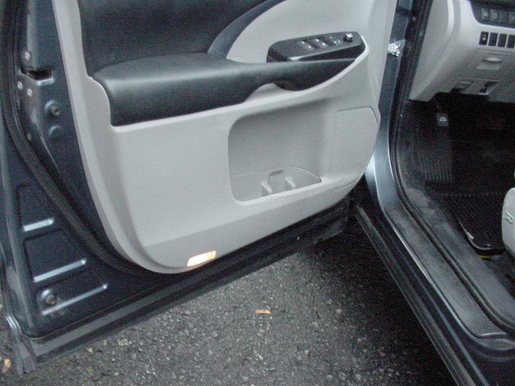 Used 2019 Toyota Highlander XLE image 23