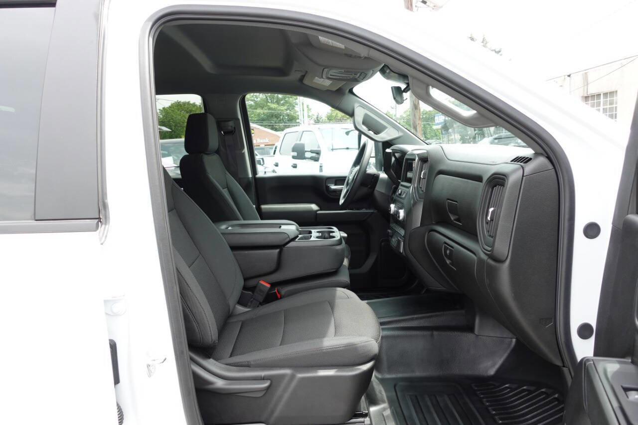 Used 2024 GMC Sierra 2500 Pro w/ Convenience Package image 33